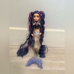 Mermaze Mermaidz Winter Waves Nera Fashion Doll toy